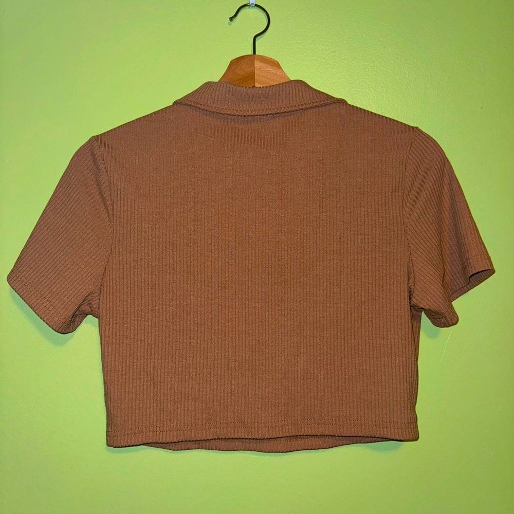 Cropped Brown Button Up - Picture 2 of 2